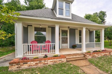 512 E Vilas Ave, Guthrie, OK 73044 - photo 3