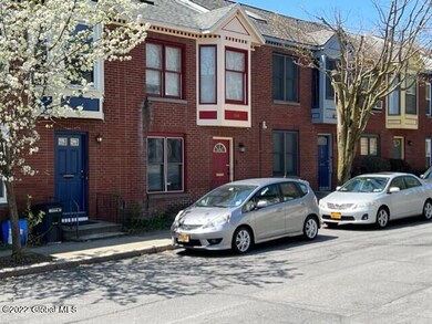 190 Jefferson St, Albany, NY 12210 - photo 3