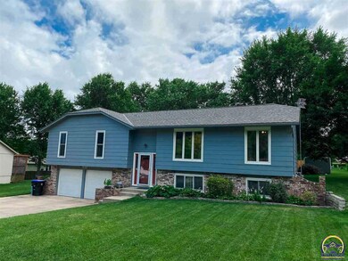 4837 SW 33rd Terrace, Topeka, KS 66614 - photo 2