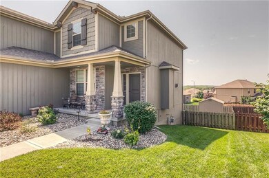 959 Ridge Dr, Lansing, KS 66043 - photo 2