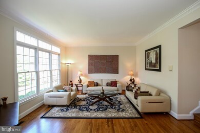 8117 Autumn Gate Ln, Bethesda, MD 20817 - photo 3