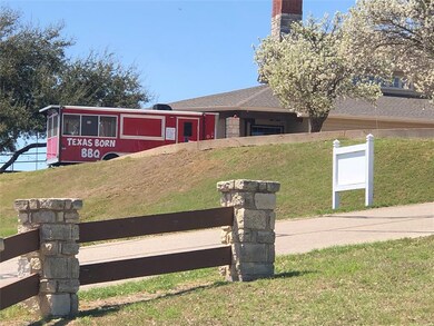 4104 Whitecrest Dr, Whitney, TX 76692 - photo 5