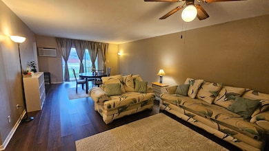 1321 S Finley Rd unit 105, Lombard, IL 60148 - photo 2