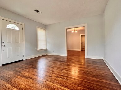 3202 Melbourne St, Houston, TX 77026 - photo 3