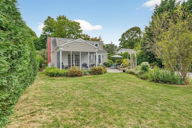 40 School St, South Dartmouth, MA 02748 - photo 3