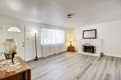 2602 Irwin Rd, Redding, CA 96002 - photo 5