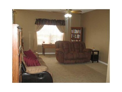 2836 Limber Pine Dr, Whiteland, IN 46184 - photo 5