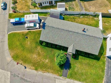 105 Miami Ct, Manchester, NH 03103 - photo 2