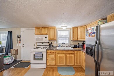 634 Lilac St, Rexburg, ID 83440 - photo 7