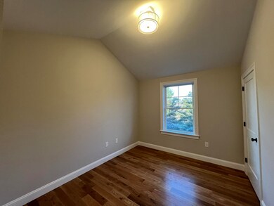 24 Juniper Ln, Portsmouth, NH 03801 - photo 7