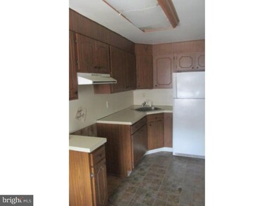 951 Maple Ave, Glenolden, PA 19036 - photo 6