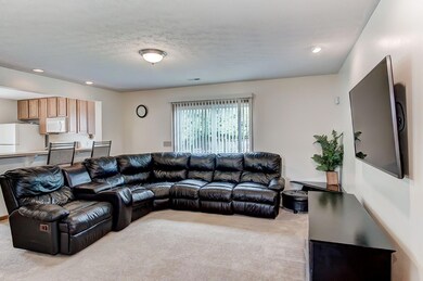 3179 Gallant Dr, Columbus, OH 43232 - photo 4