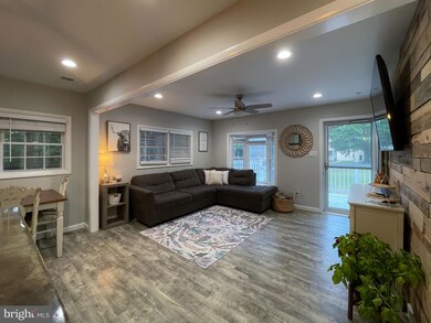 14007 Edward Gardiner Rd, Mechanicsville, MD 20659 - photo 7