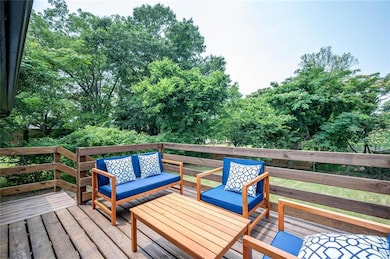 177 Silver Springs Cir SW, Atlanta, GA 30310 - photo 4