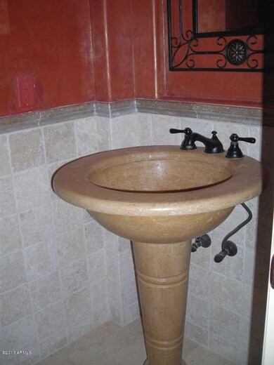 Powder room pedastal sink
