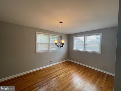 1150 Linden Ave, Halethorpe, MD 21227 - photo 7