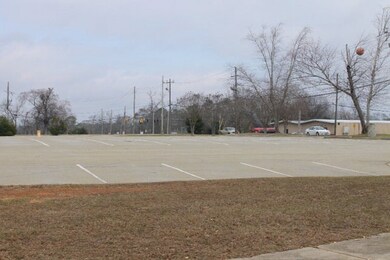 720 E Forsyth St, Americus, GA 31709 - photo 2