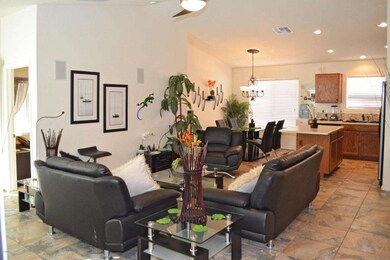 03 Family Room