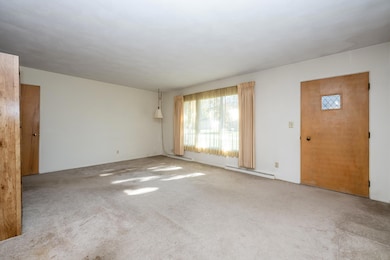 2781 N Trail Ln, Saint Joseph, MI 49085 - photo 4