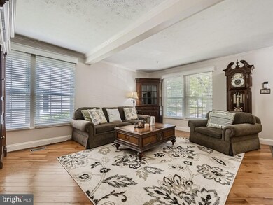 8714 Castlerock Ct, Laurel, MD 20723 - photo 5