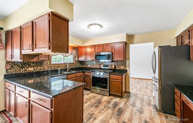 1206 Natchez Trace Cir, Naperville, IL 60540 - photo 7