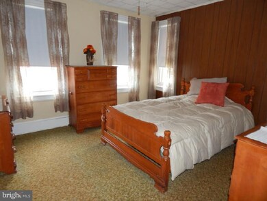 260 Yost Ave, Spring City, PA 19475 - photo 4