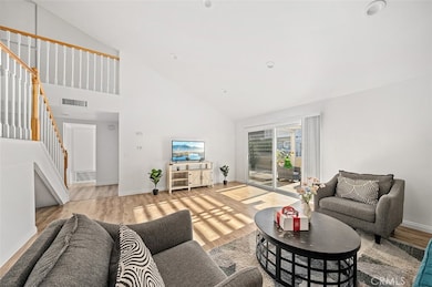 42 Wetstone unit 42, Irvine, CA 92604 - photo 4