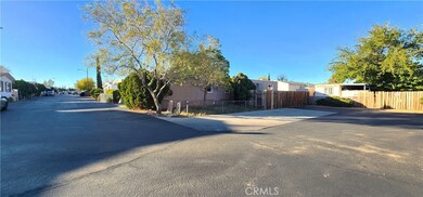 8562 C Ave unit 48, Hesperia, CA 92345 - photo 4