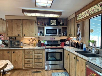 Kitchen (1)