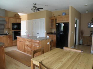 105 King St, Falmouth, MA 02540 - photo 5
