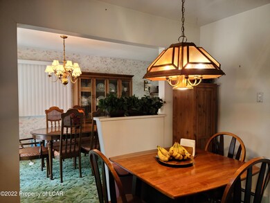 Kitchen & Dining Room
