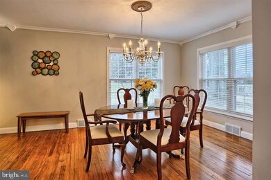 25 W Lawn Cir, Lemoyne, PA 17043 - photo 7