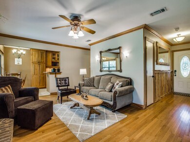 405 Flat Rock Rd, Azle, TX 76020 - photo 3