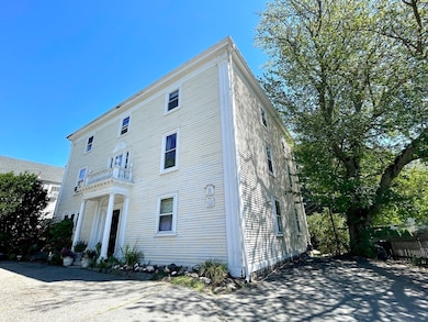 1 Green St unit 2, Marblehead, MA 01945 - photo 5