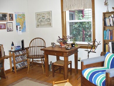 416 Potwine Ln, Amherst, MA 01002 - photo 6