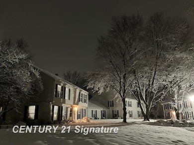 2140 Painted Post Dr unit 8, Flushing, MI 48433 - photo 2