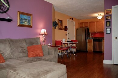 555 Calef Rd unit 7, Manchester, NH 03103 - photo 4