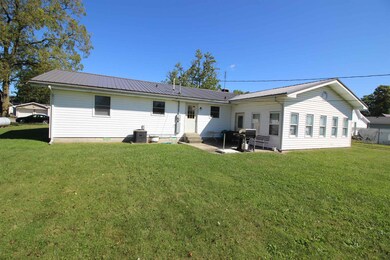 38 W Washington St, Poneto, IN 46781 - photo 3