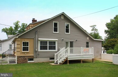 225 S Lippincott Ave, Maple Shade, NJ 08052 - photo 5