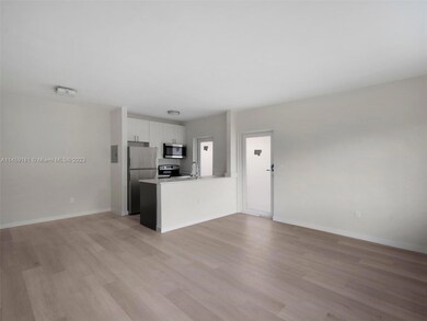 1525 Michigan Ave unit 7, Miami Beach, FL 33139 - photo 4