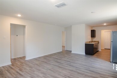 808 Poplar St, Bonham, TX 75418 - photo 4