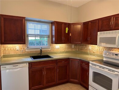 1795 Chateau Place unit A, Easton, PA 18045 - photo 5