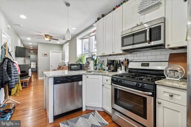 4327 Main St unit 2, Philadelphia, PA 19127 - photo 6