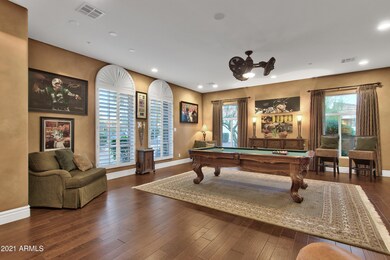 PLANTATION SHUTTERS