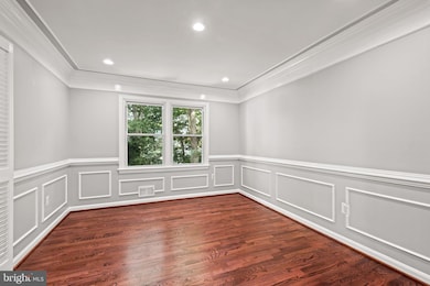 8005 Lake Pleasant Dr, Springfield, VA 22153 - photo 7