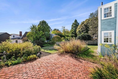 42 Orne St, Marblehead, MA 01945 - photo 3