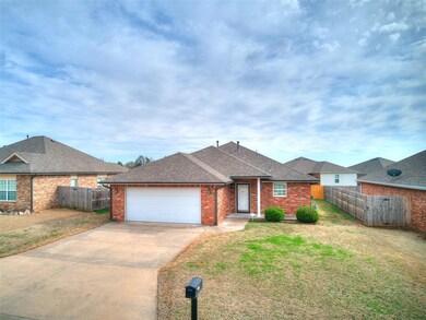 1913 Rain Tree Dr, Shawnee, OK 74804 - photo 4
