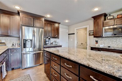 519 Kiowa Dr W, Gainesville, TX 76240 - photo 6