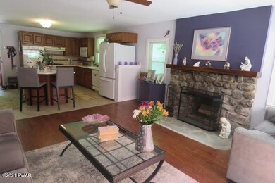 224 Cedar Ave, Hawley, PA 18428 - photo 7