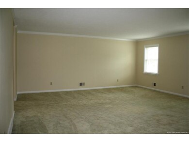 1006 Castlewood Dr, New Albany, IN 47150 - photo 3